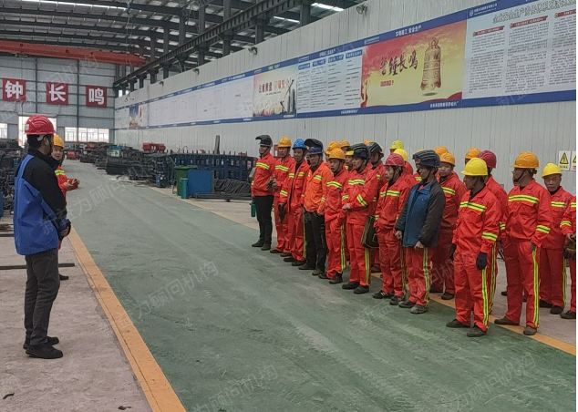 工程部丁部長部署鋼筋班工作 工程部丁部長部署鋼筋班工作